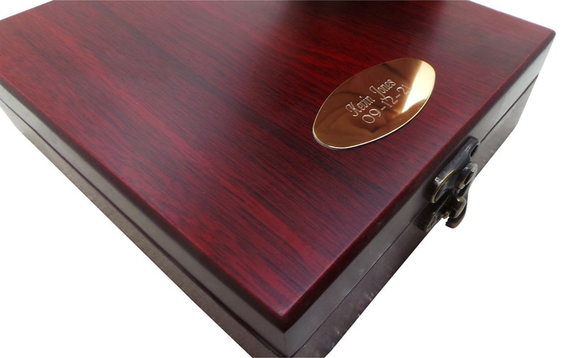 Master Mason Blue Lodge Flask - Gold Lapel Pin Gift Set in Wooden Case - Bricks Masons