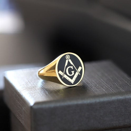 Master Mason Blue Lodge Ring - Gold With Black Enamel Various Materials - Bricks Masons