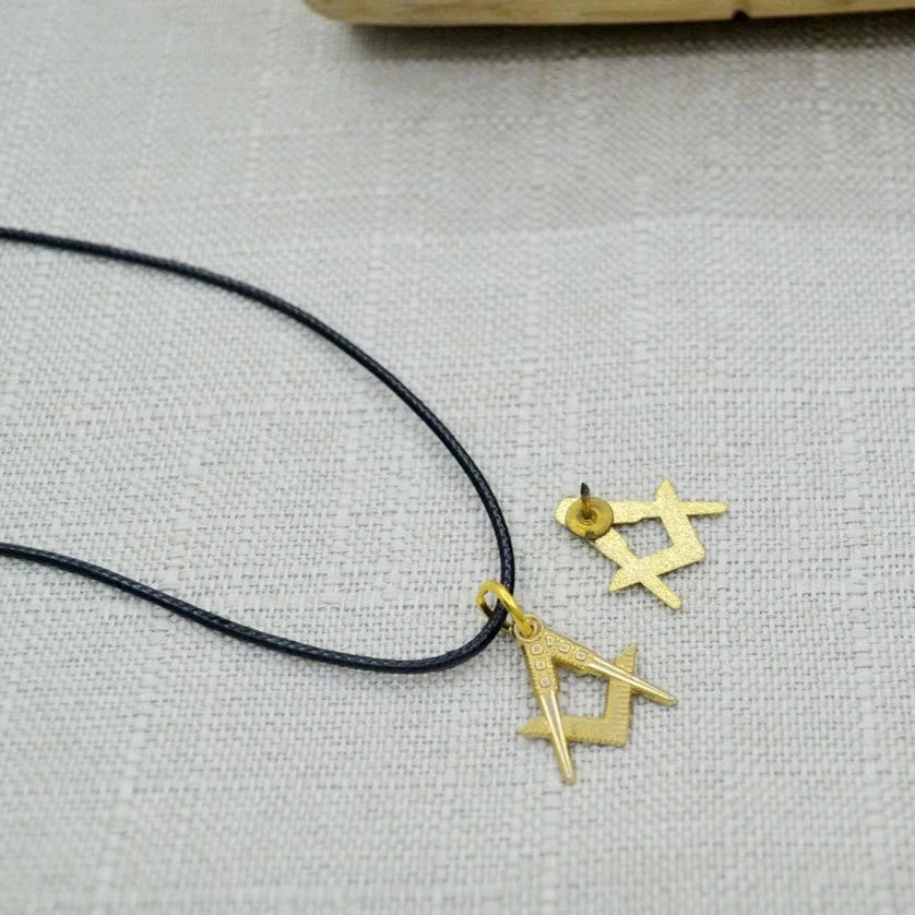 Master Mason Blue Lodge Necklace - Gold Plated Leather Chain Square & Compass Pendant - Bricks Masons
