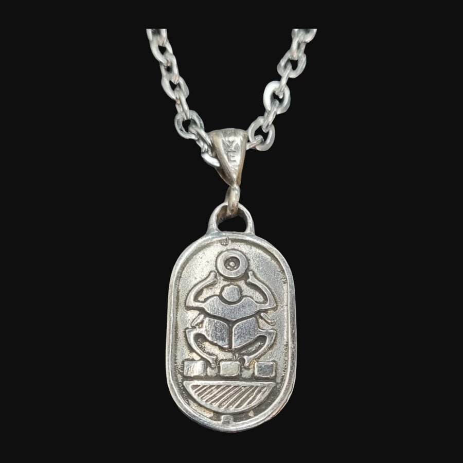 Egyptian Scarab Pendant in Silver 3 x 1.5 cm 6 g Art 1494 - Bricks Masons