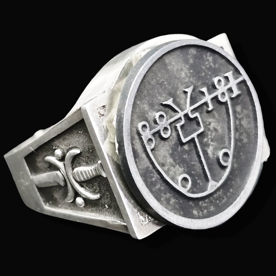 Demon Ring 14 MARQUIS LERAJE 72 Demons Lesser Key of Solomon Goetia In Silver 2.2 cm x 1.8 cm 18 Gr Art 1792 - Bricks Masons