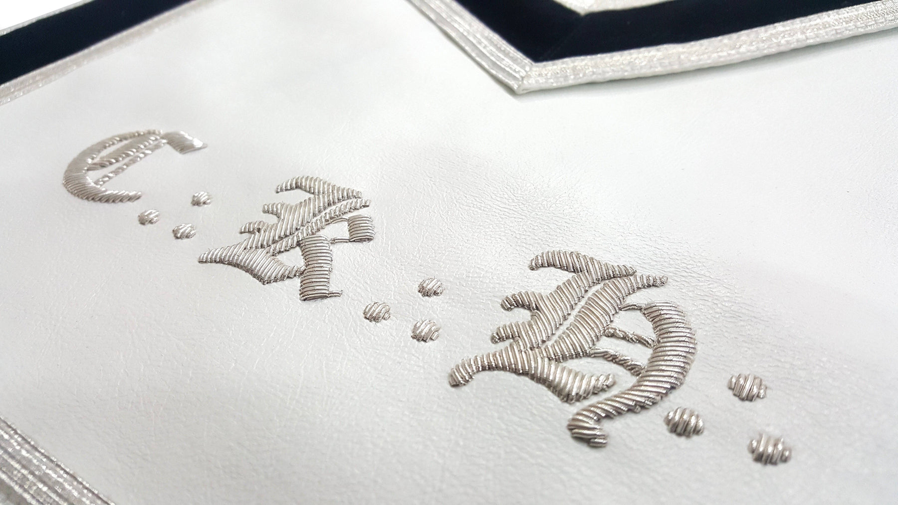 30th Degree Scottish Rite Apron - White & Black - Bricks Masons