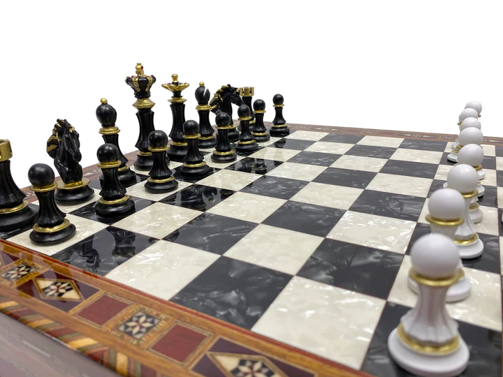 Widows Sons Chess Set - 16.5" (42cm) - Bricks Masons