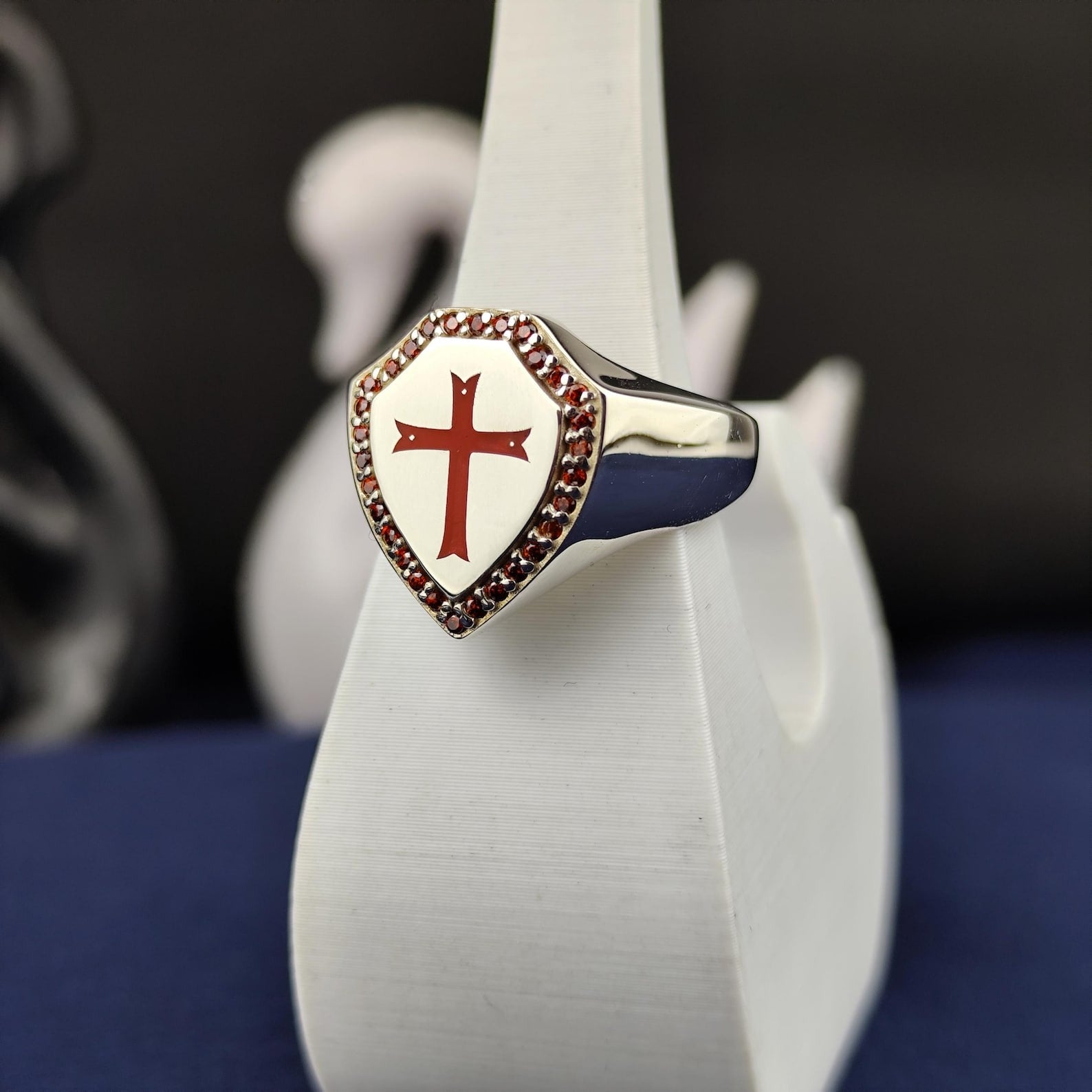 Knights Templar Ring - Red Enamel Cross Shield Shape - Bricks Masons