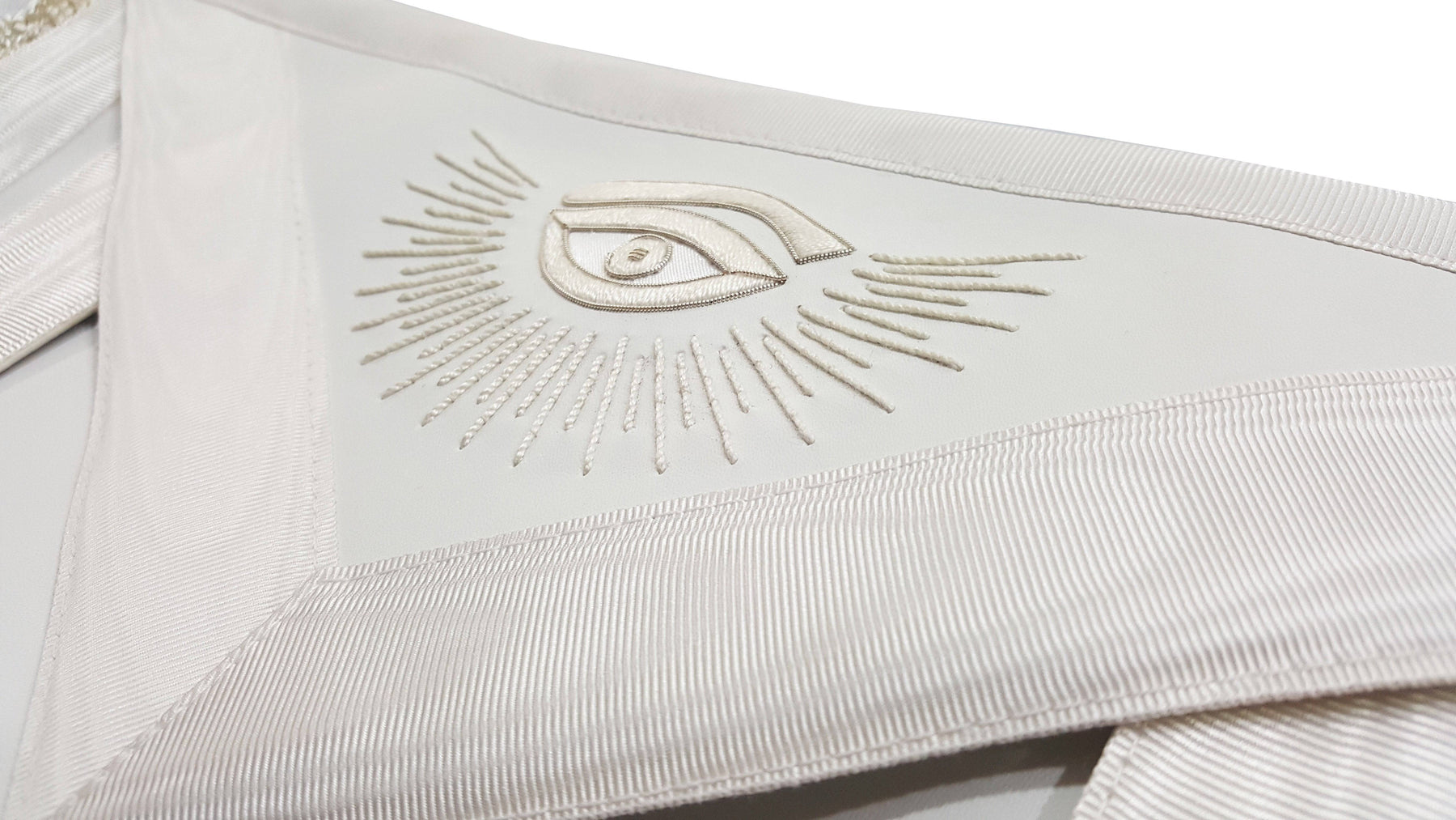 Master Mason Blue Lodge Apron - All White with Tassels & Cords - Bricks Masons