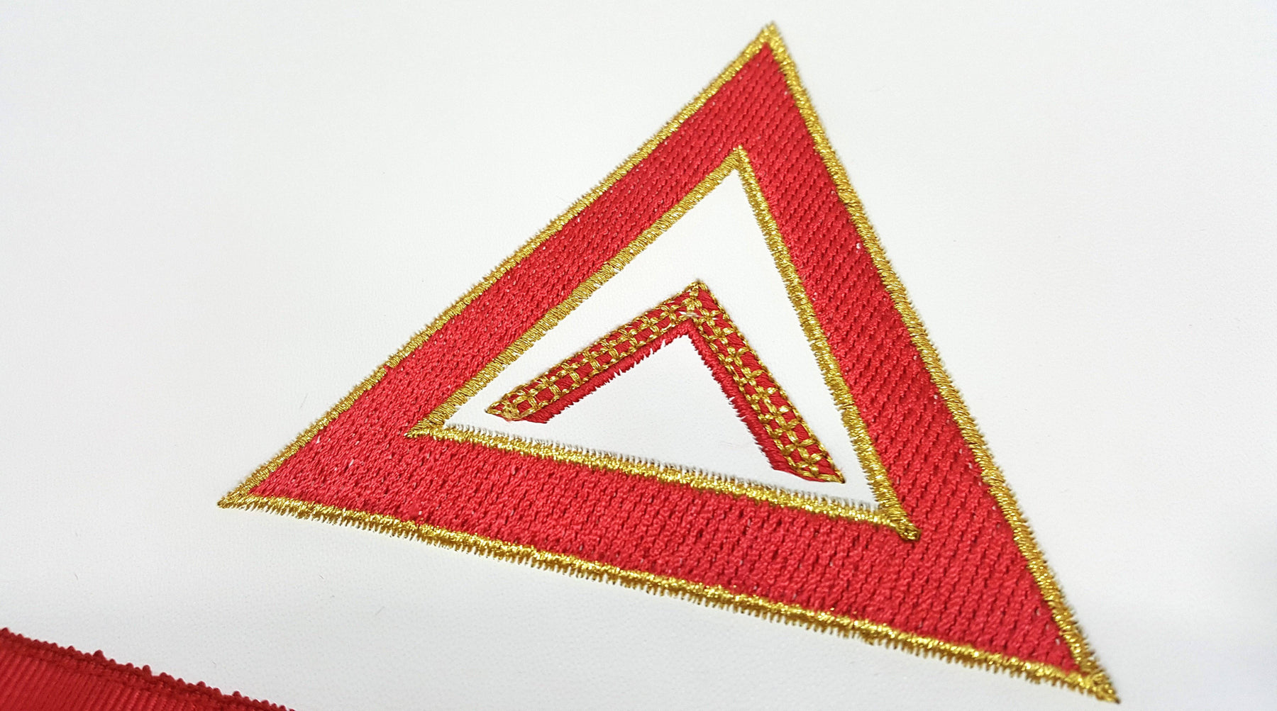 Worshipful Master Chapter Officer Apron - Red Machine Embroidery - Bricks Masons